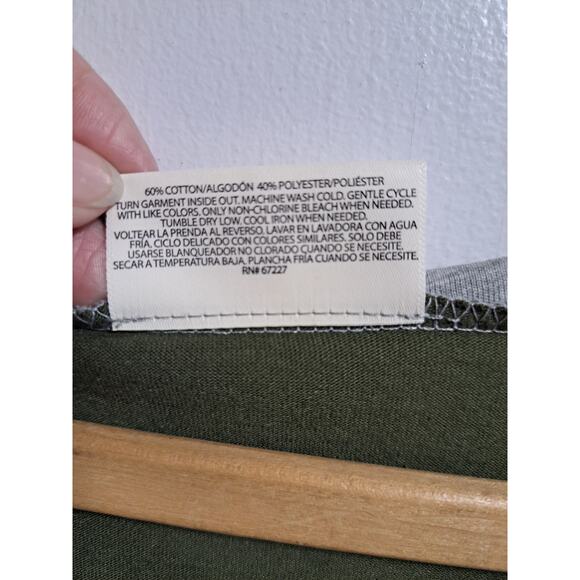 Bobbie Brooks XL Junior Football Shirt. Green and Pink V-Neck 01 NWT - Picture 5 of 9